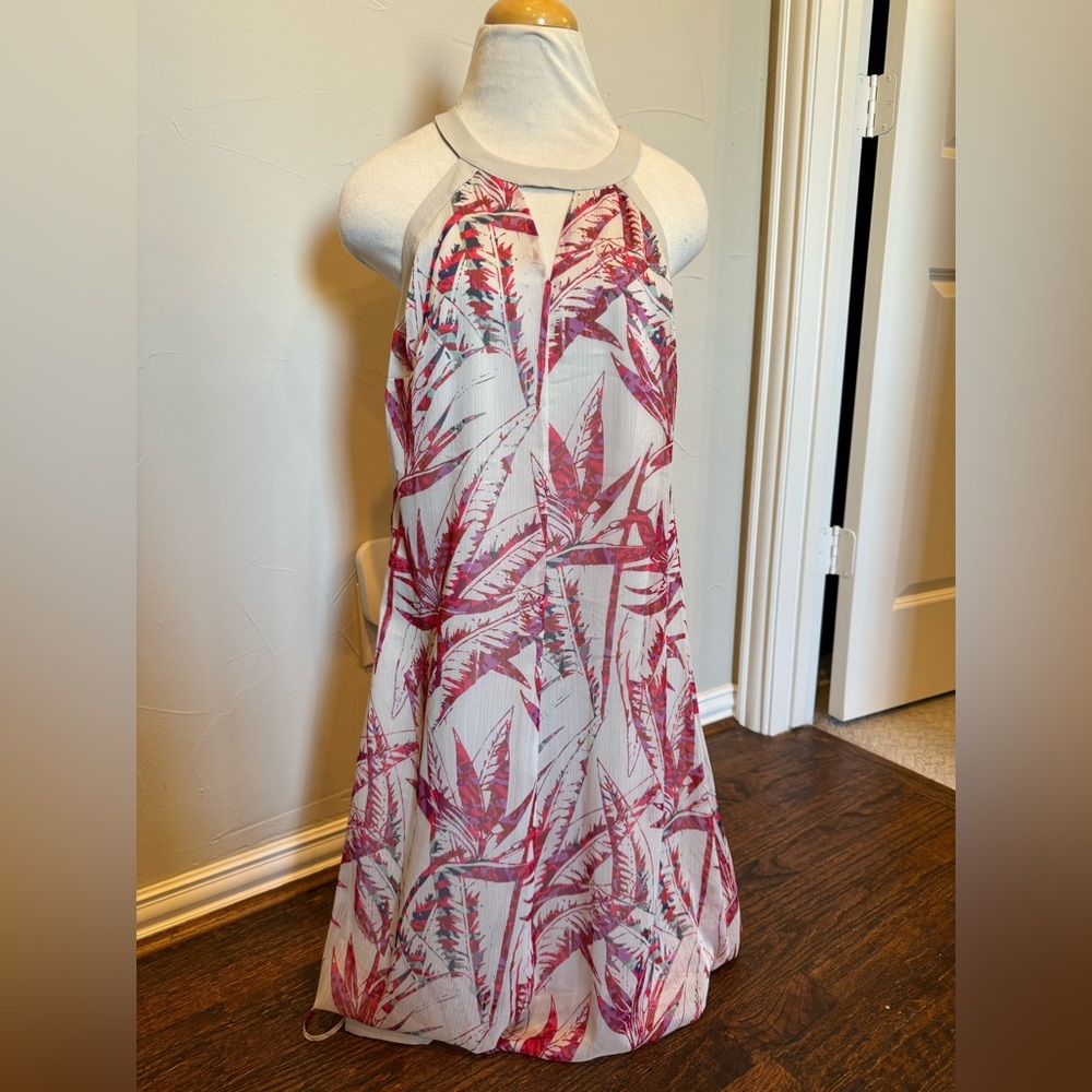 NWT red and beige floral Tahari dress. Size 10